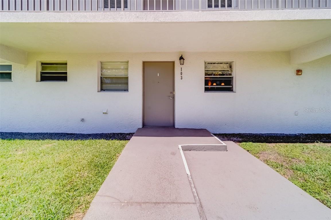 9815 47th Ave. #103, St Petersburg, FL 33708