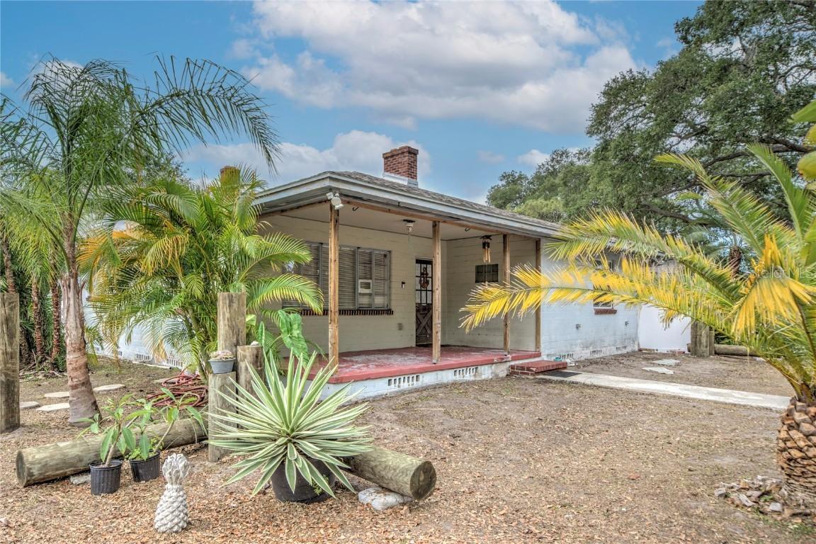 5402 9th Ave., Gulfport, FL 33707