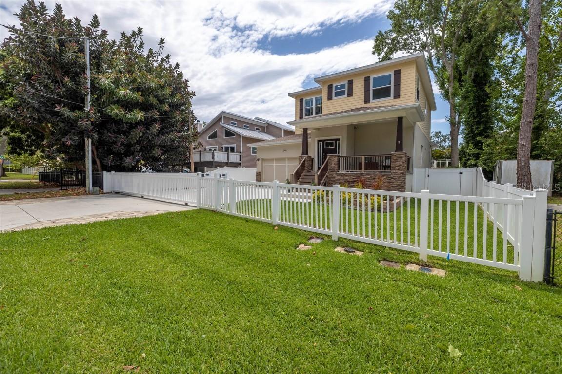 13416 74th Ave., Seminole, FL 33776