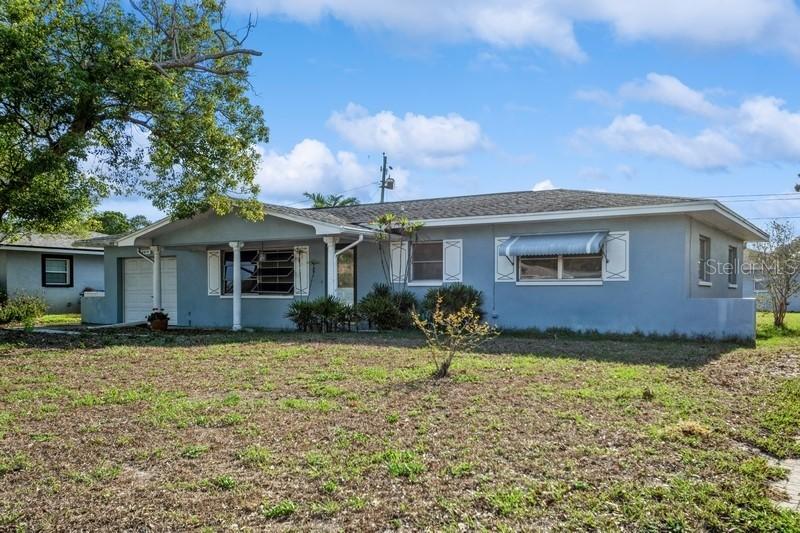 8879 111th St., Seminole, FL 33772