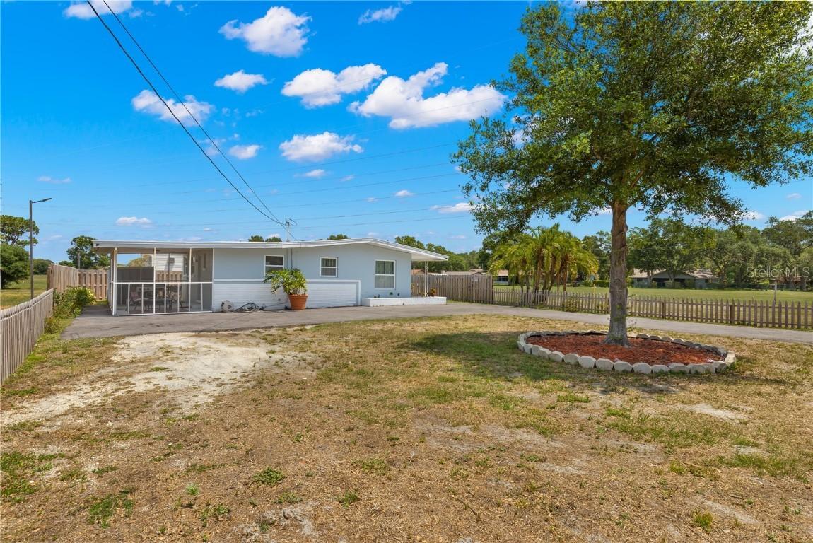 2720 Whitney Rd., Clearwater, FL 33760