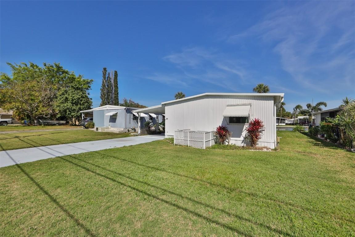 980 7th St. #97, Largo, FL 33770