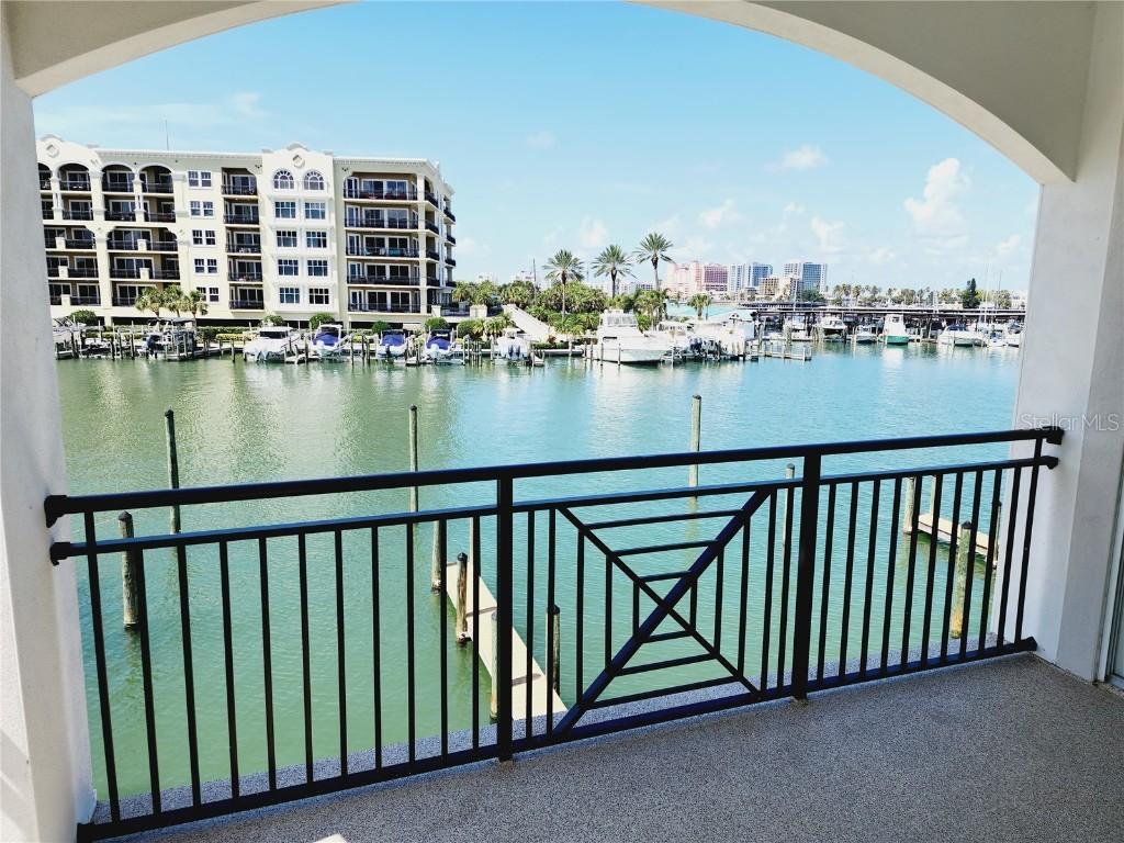 211 Dolphin Point #201, Clearwater, FL 33767