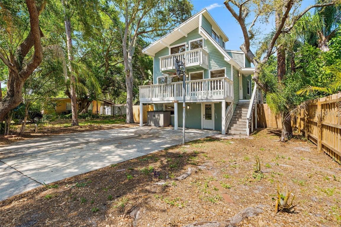 1919 Serpentine Cir., St Petersburg, FL 33712