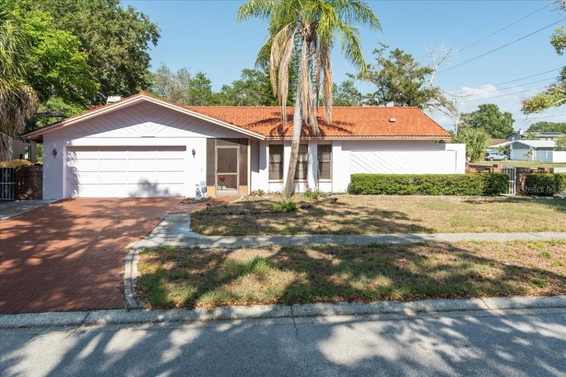 2001 Kamensky Rd., Clearwater, FL 33763