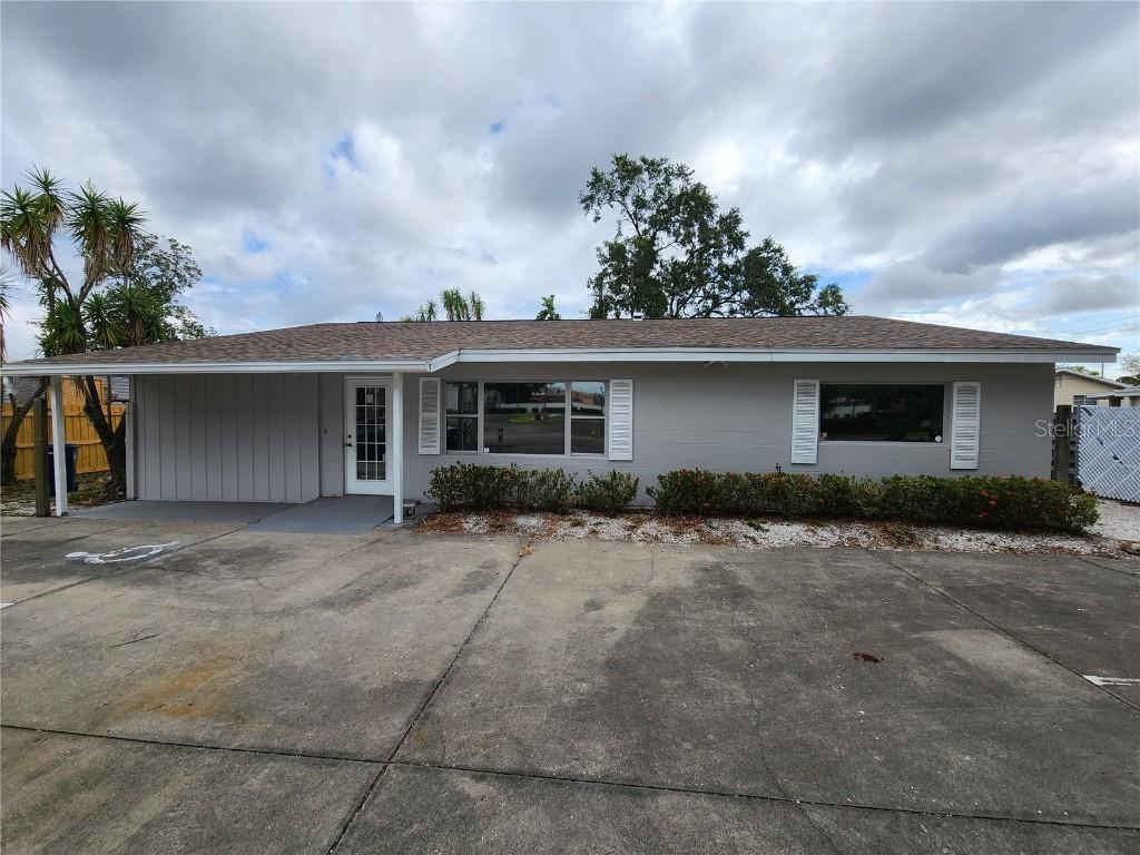 2408 43rd Ave., Bradenton, FL 34205