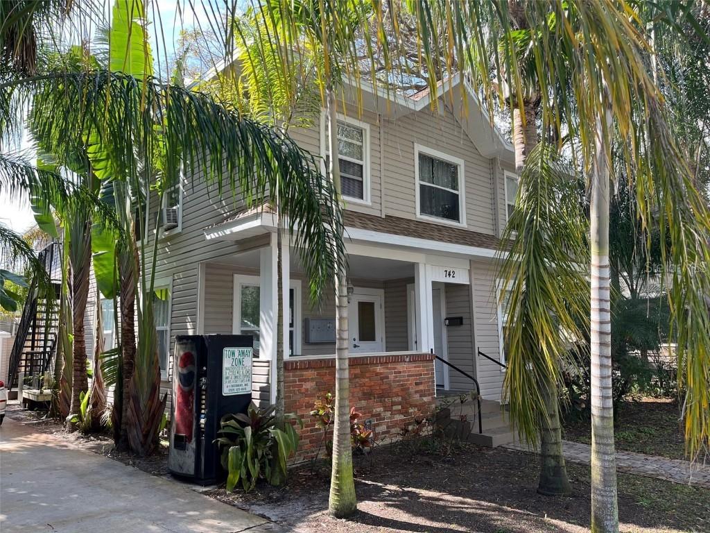 742 7th Ave., St Petersburg, FL 33701