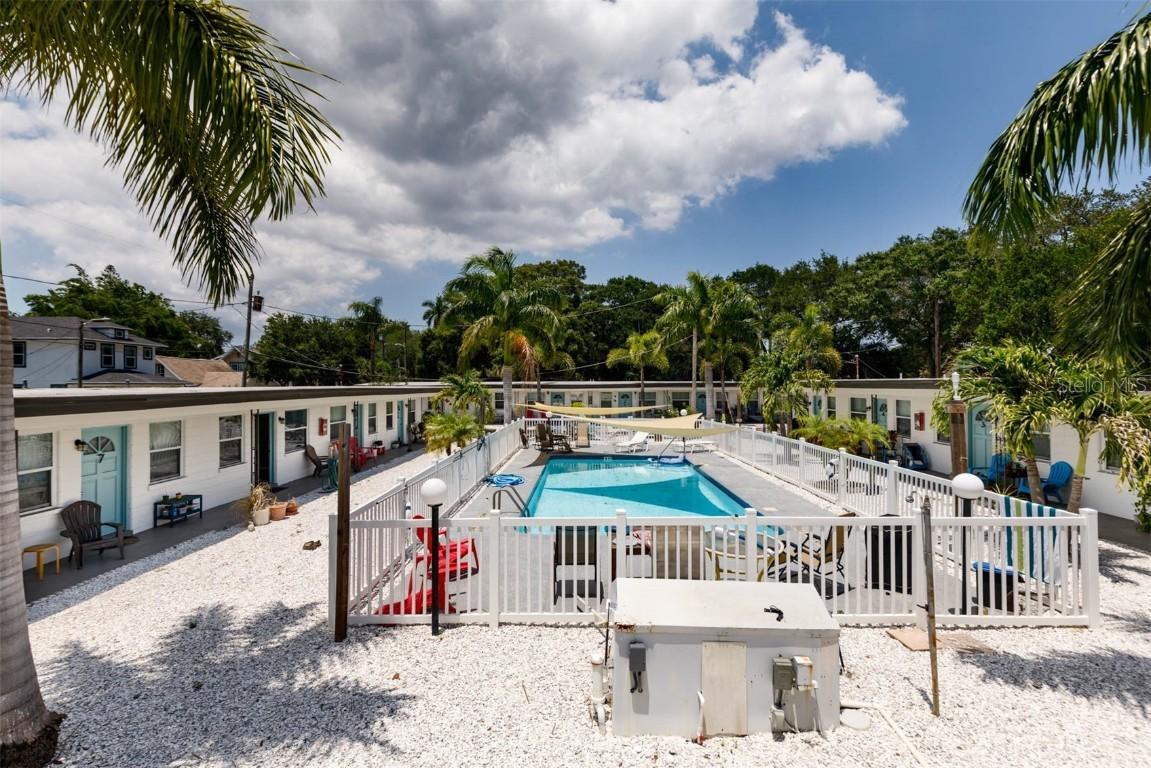 779 9th Ave., St Petersburg, FL 33701