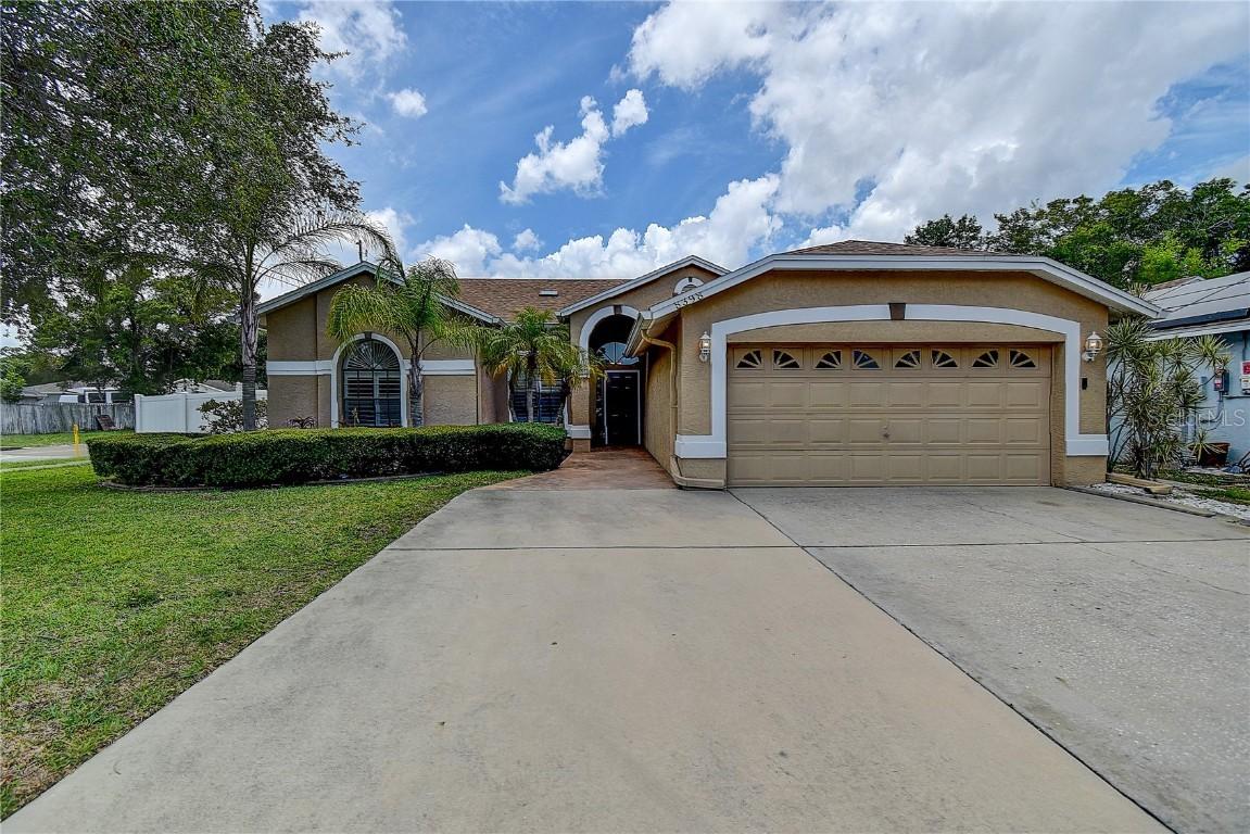 8398 Wrens Way, Largo, FL 33773