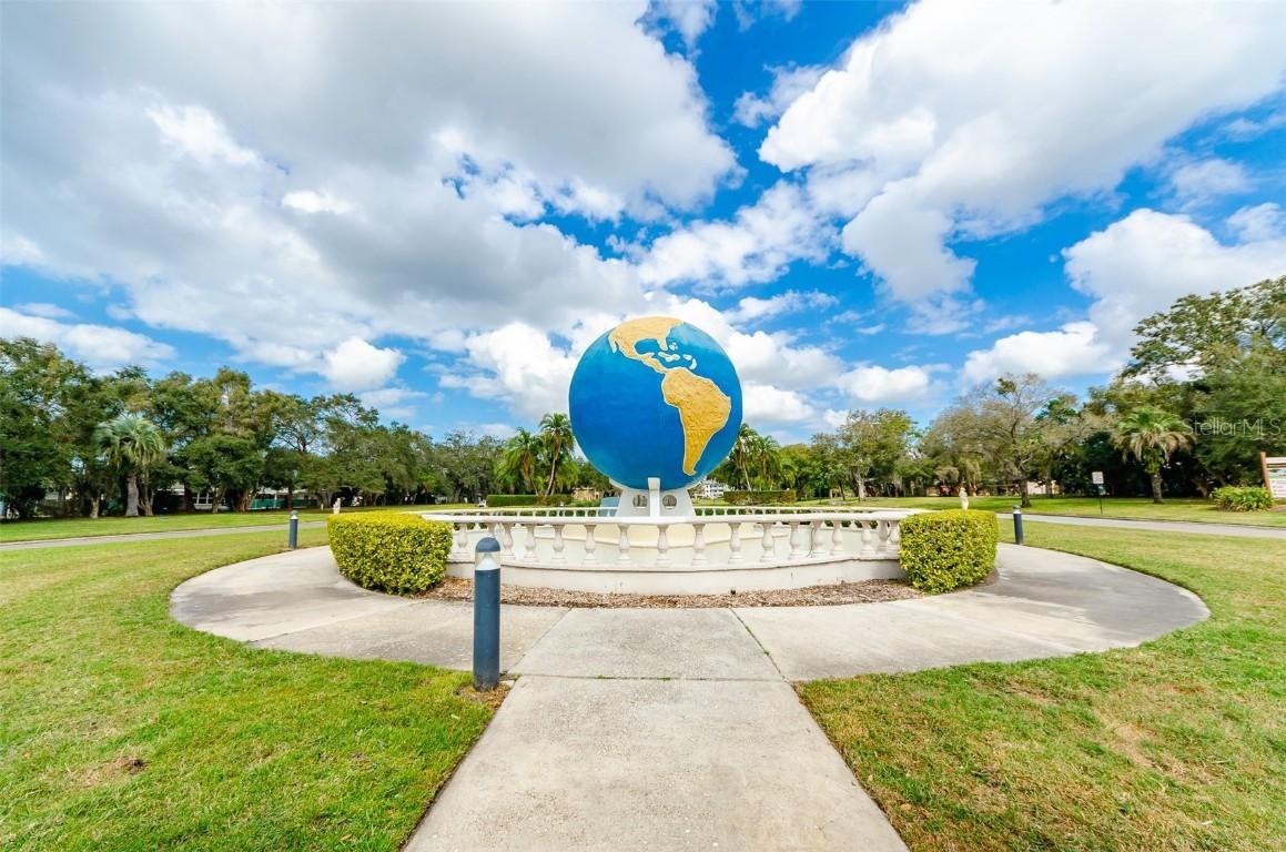 2257 World Parkway Blvd. #39, Clearwater, FL 33763