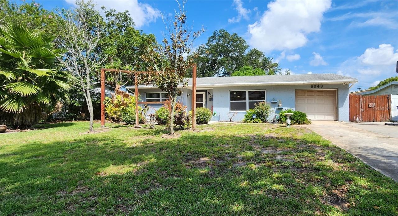 6343 17th Pl., St Petersburg, FL 33710