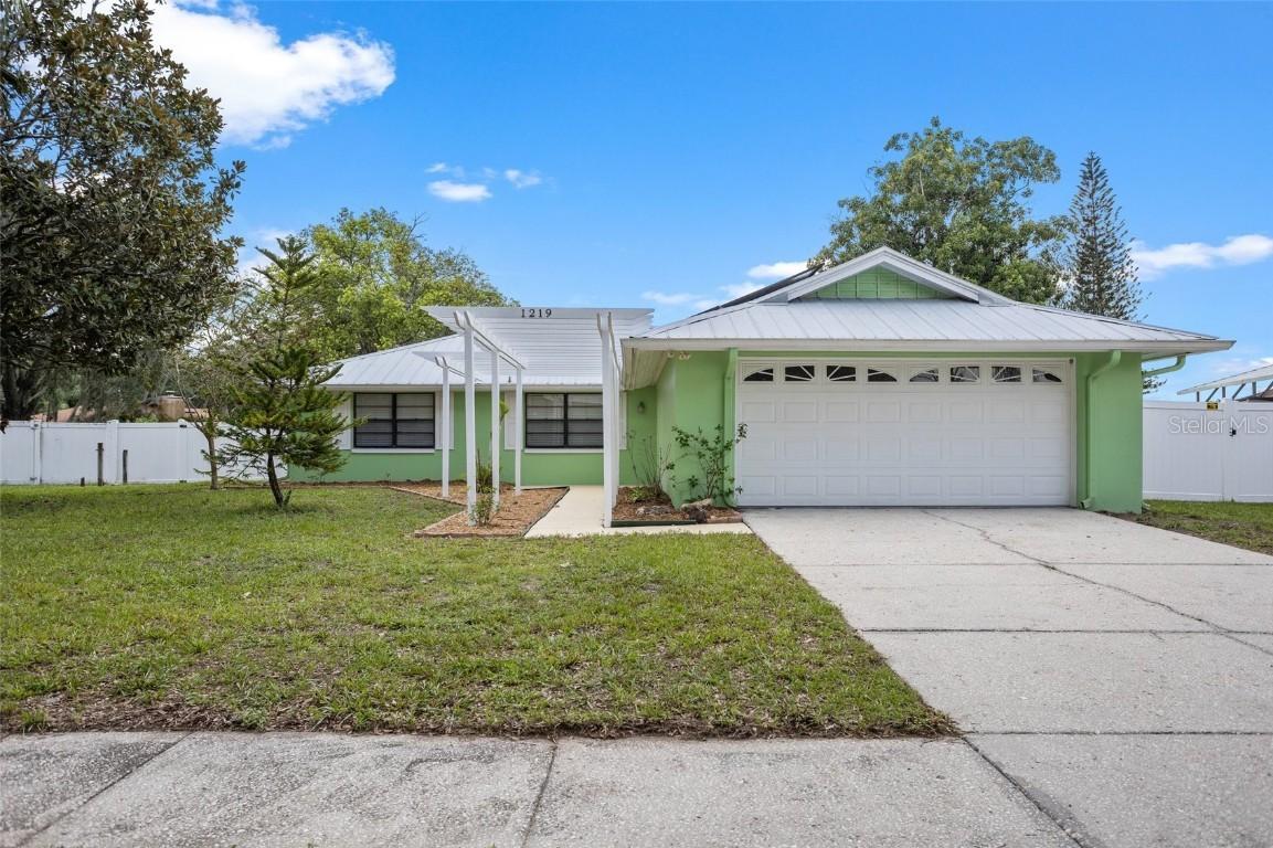 1219 Waterbury Loop, Lutz, FL 33559