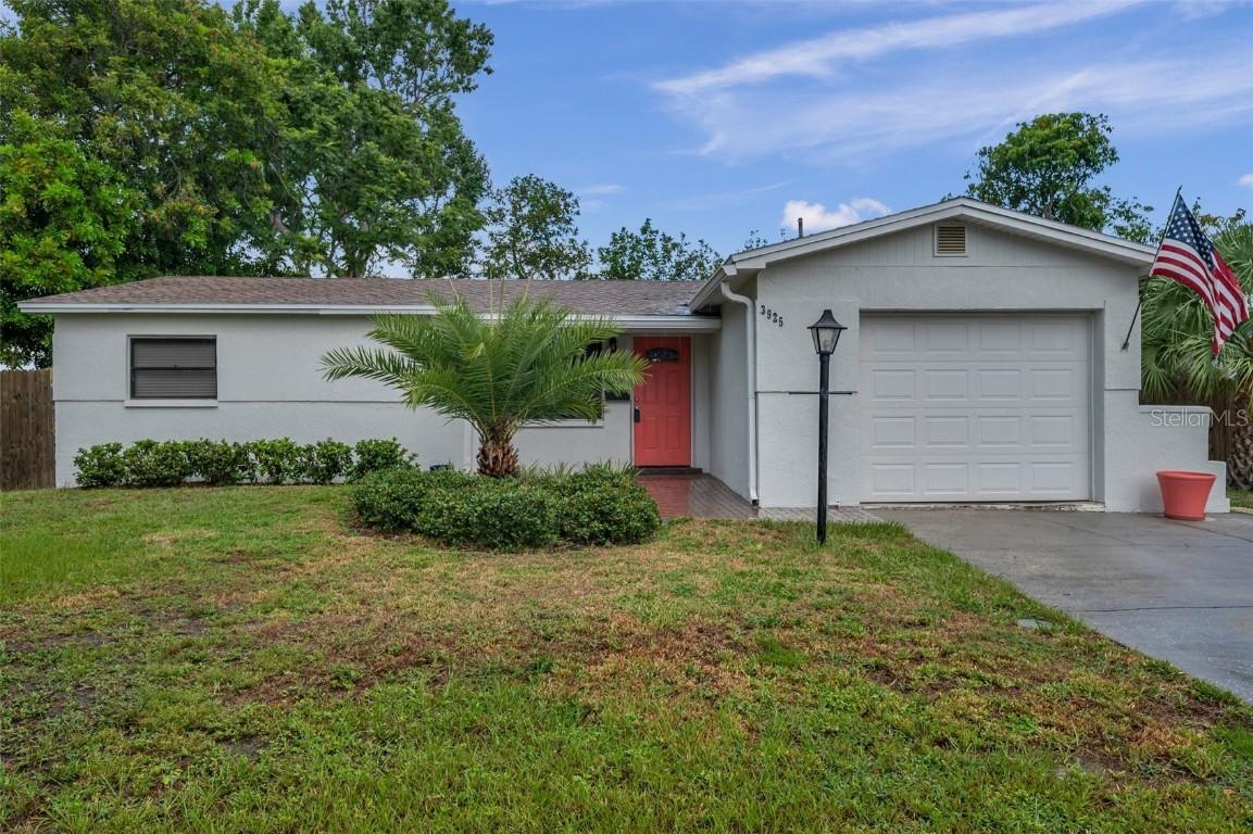 3925 Wahoo Dr., St Petersburg, FL 33705