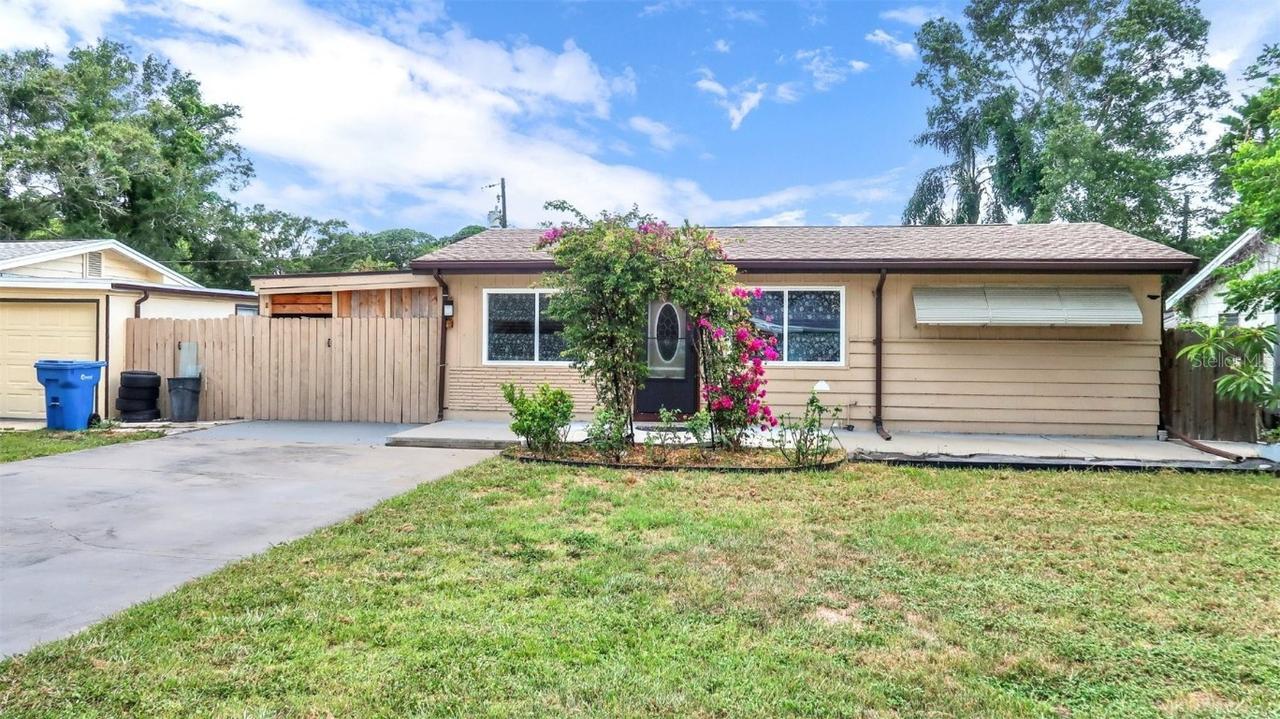 4310 78th Way, St Petersburg, FL 33709
