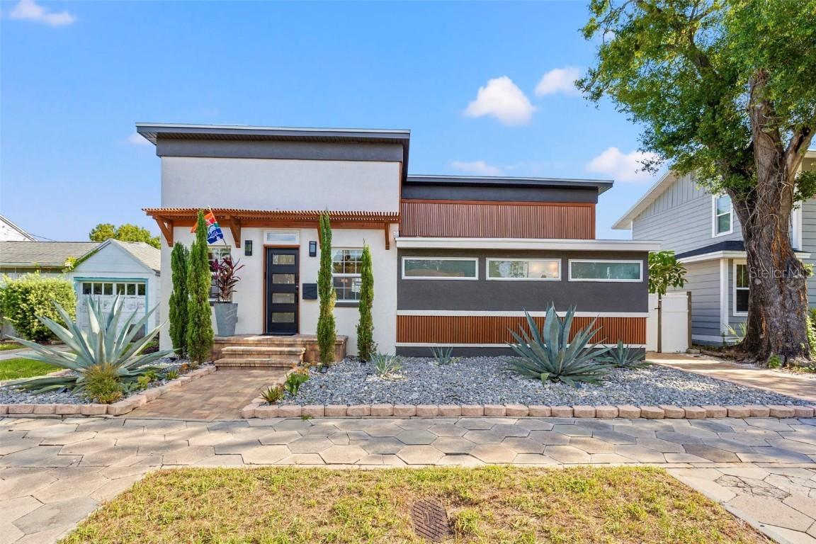 2545 S 2nd Ave., St Petersburg, FL 33712