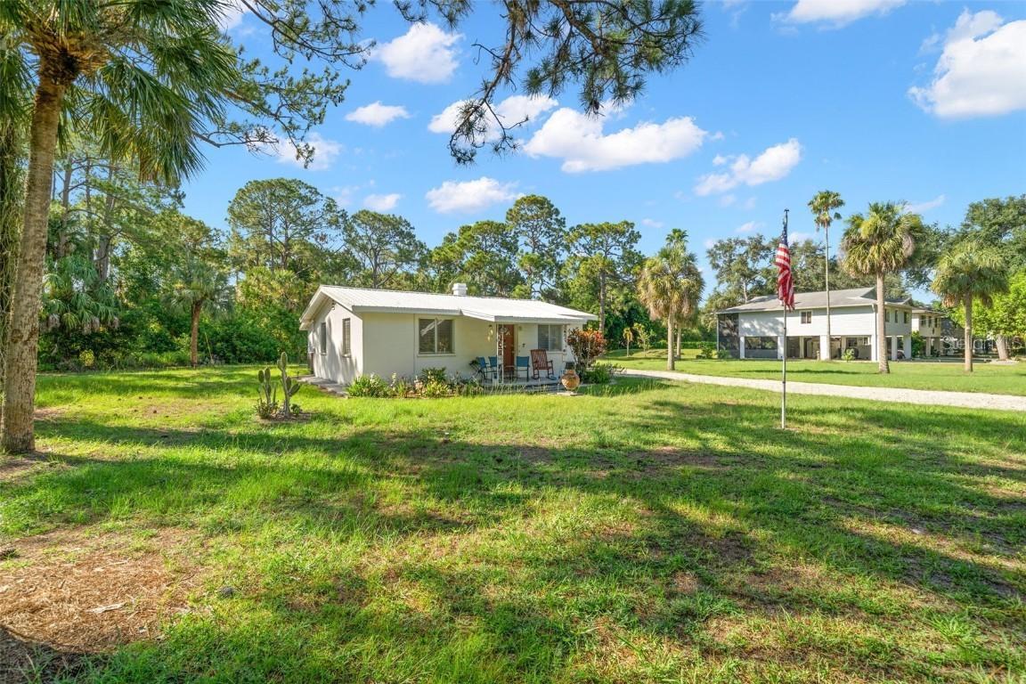 1172 Ricardo Pl, St Petersburg, FL 33702