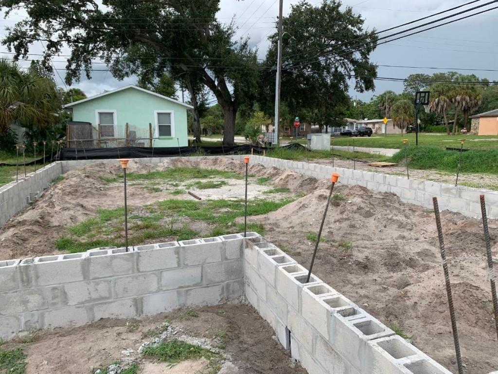2551 Langdon Ave., St Petersburg, FL 33712