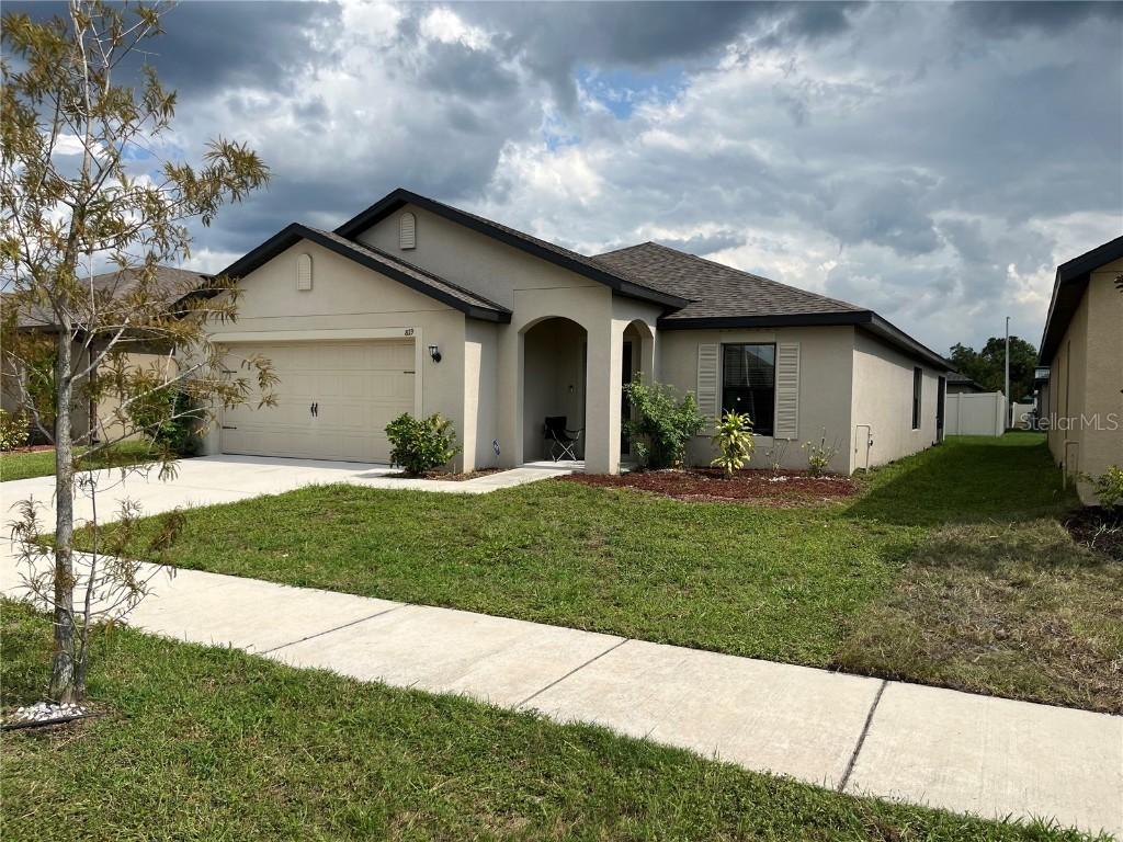 819 Chatham Walk Dr., Ruskin, FL 33570