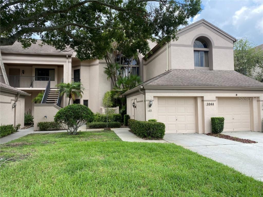 3044 Red Oak Ct. #105, Palm Harbor, FL 34684