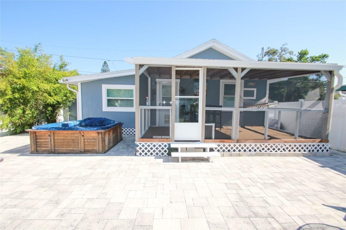 635 34 Ave., St. Petersburg, FL 33704
