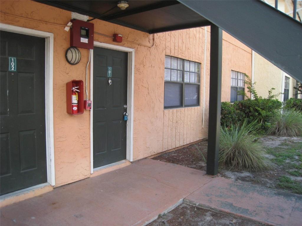 322 Oak Rose Ln. #101, Tampa, FL 33612