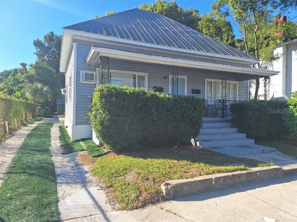409 E Floribraska Ave., Tampa, FL 33603