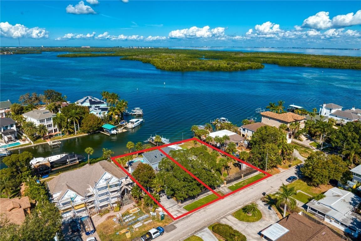 2121 Bayou Grande Blvd., St Petersburg, FL 33703