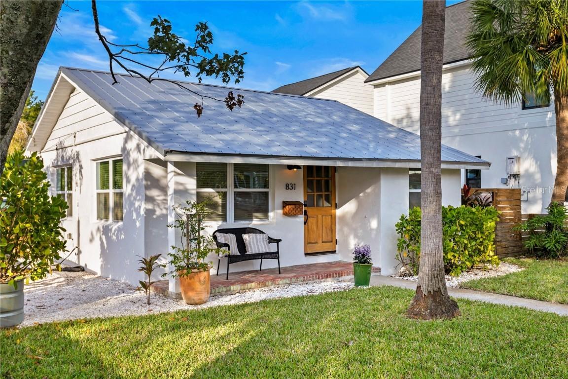 831 30th Ave., St Petersburg, FL 33704