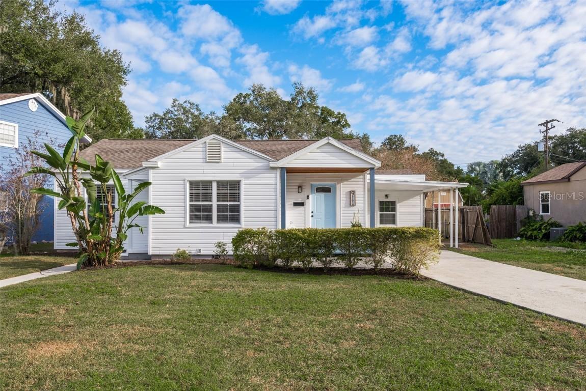 911 W Candlewood Ave., Tampa, FL 33603