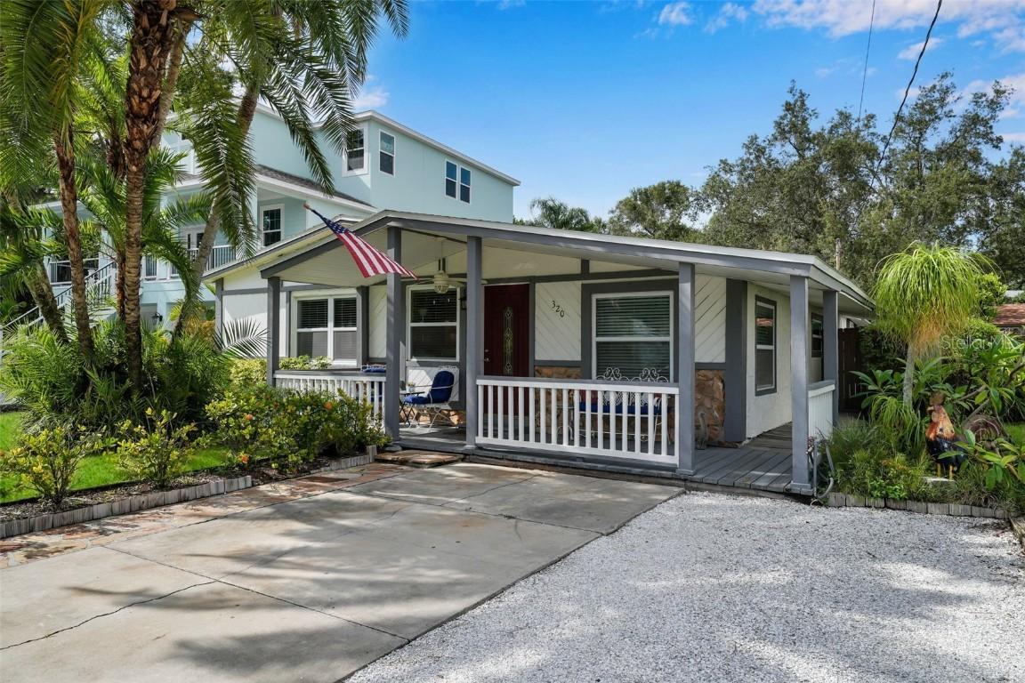 320 Crystal Beach Ave., Crystal Beach, FL 34681