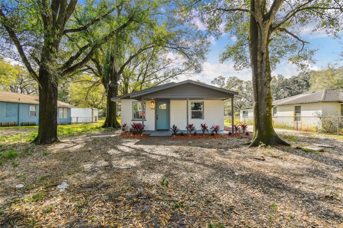 7213 Westinghouse Ave., Tampa, FL 33619