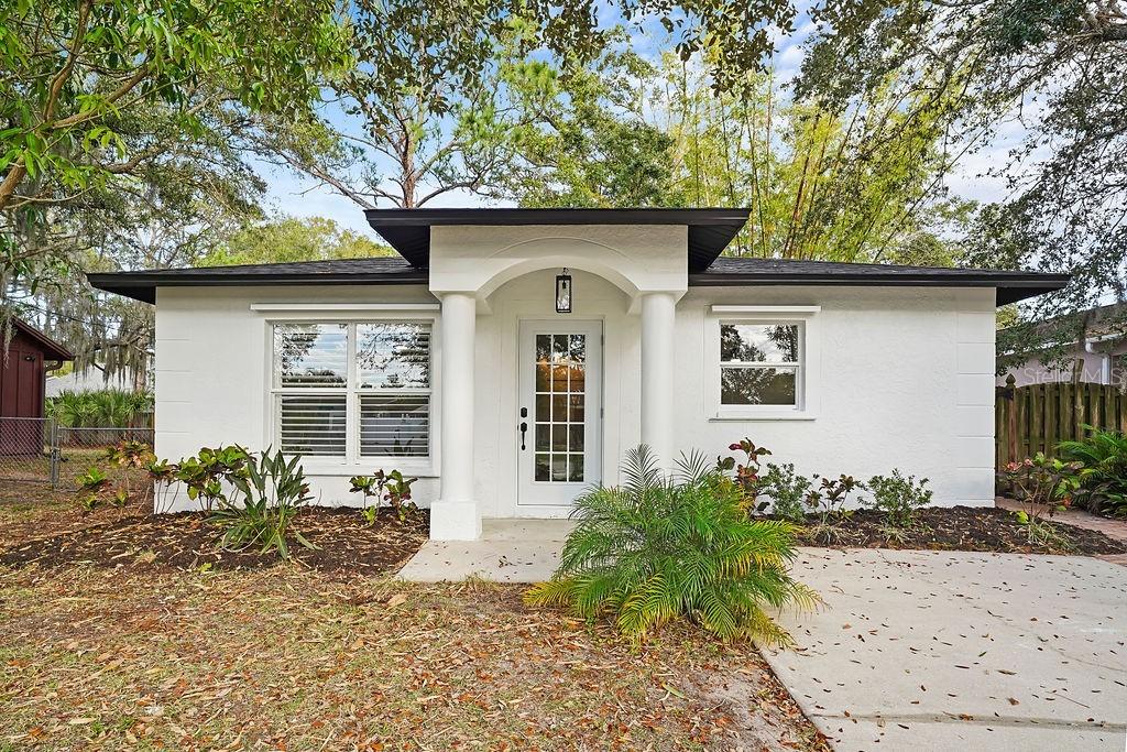 1208 Tarpon Ave., Sarasota, FL 34237
