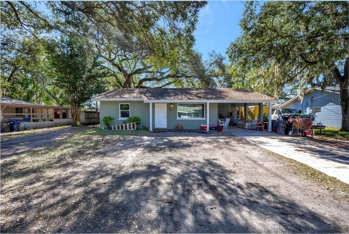2404 52nd Avenue Dr., Bradenton, FL 34207