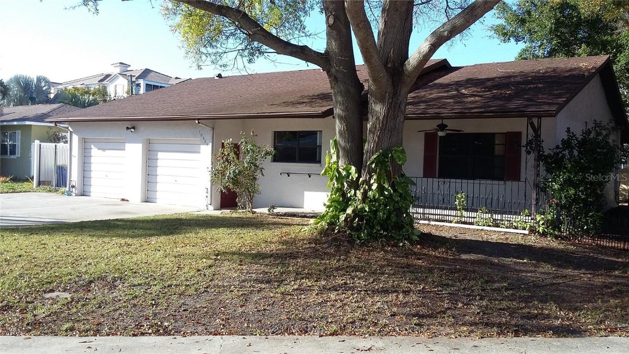 10501 Lake Vista Dr., Seminole, FL 33772