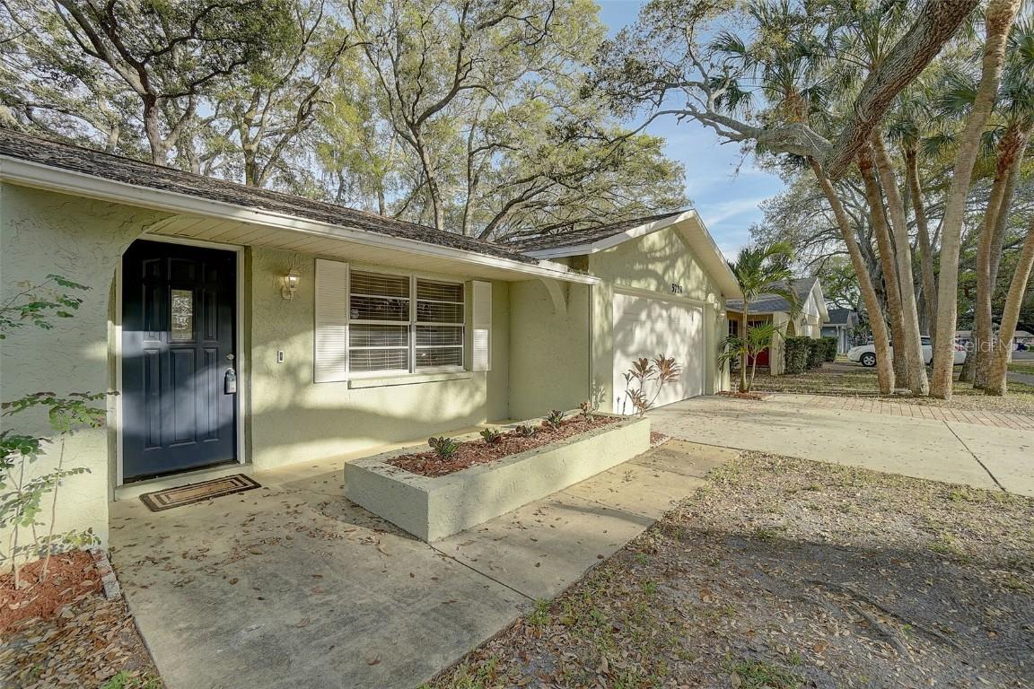 5729 72nd St., St Petersburg, FL 33709