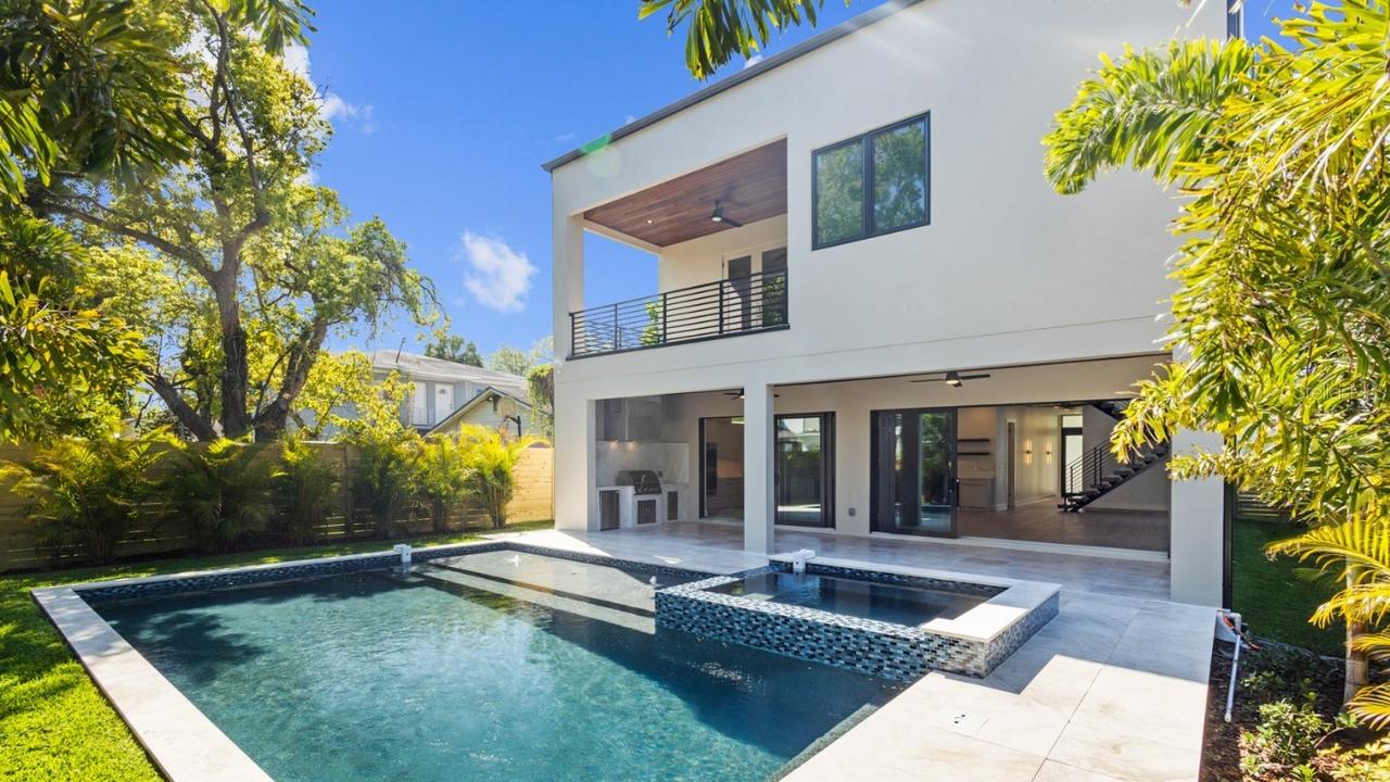 1002 W Charter St., Tampa, FL 33602
