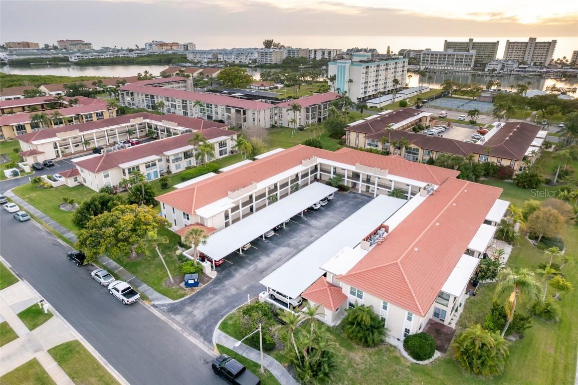 10350 Imperial Point Dr. #15, Largo, FL 33774