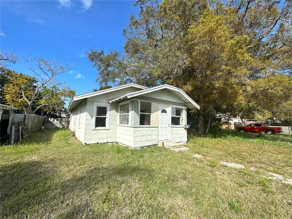 4353 16th Ave., St Petersburg, FL 33711