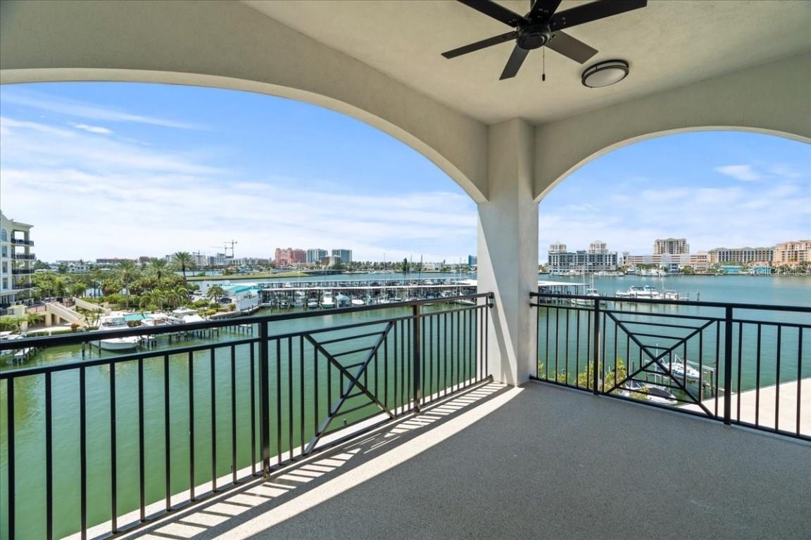 211 Dolphin Point #303, Clearwater, FL 33767