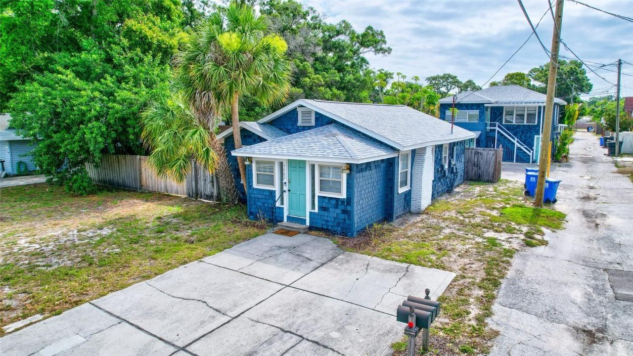 3023 25th St., St Petersburg, FL 33713