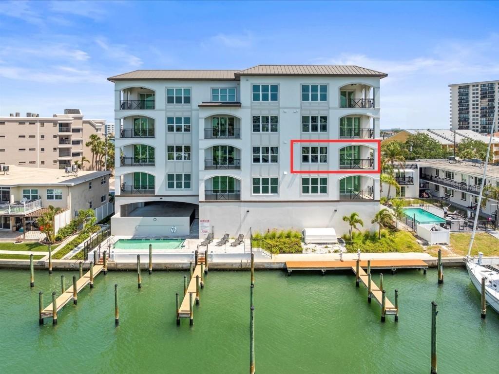 211 Dolphin Point #301, Clearwater, FL 33767
