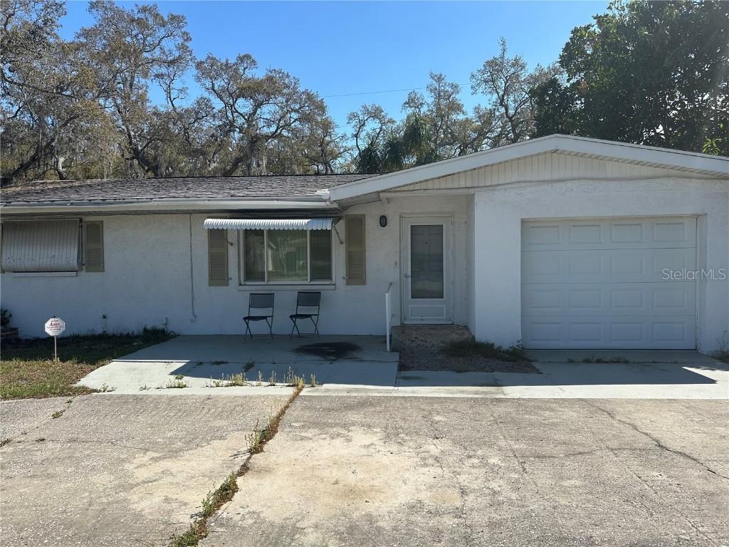 11374 68th Ave., Seminole, FL 33772