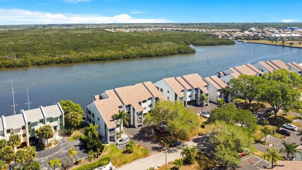 821 Bahia Del Sol Dr. #43, Ruskin, FL 33570