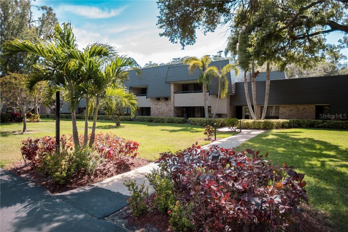 36750 Us 19 #2052, Palm Harbor, FL 34684
