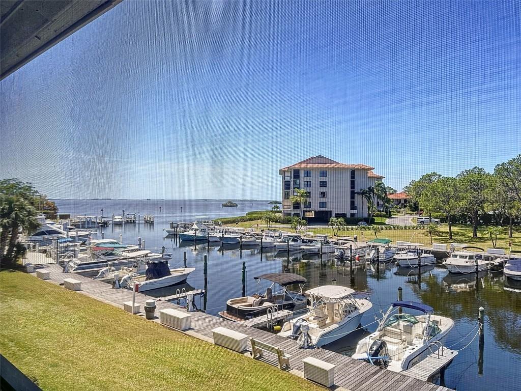 1801 Mariner Dr. #20, Tarpon Springs, FL 34689