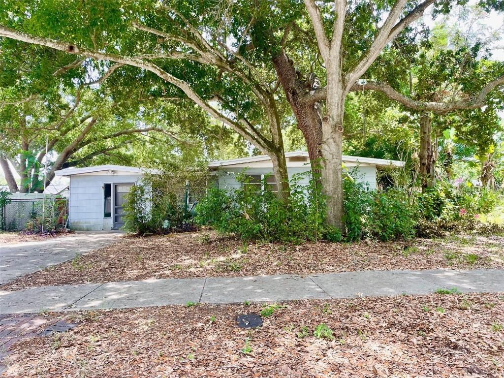 7210 8th Ave., St Petersburg, FL 33710