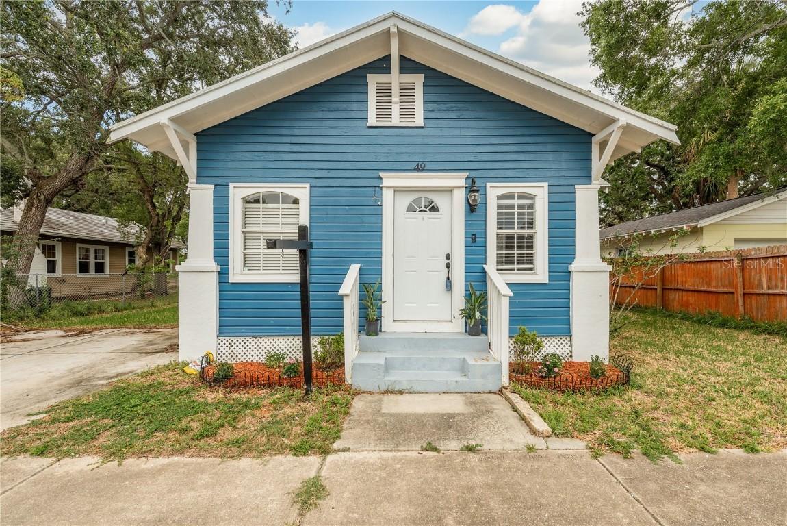 49 W Boyer St., Tarpon Springs, FL 34689