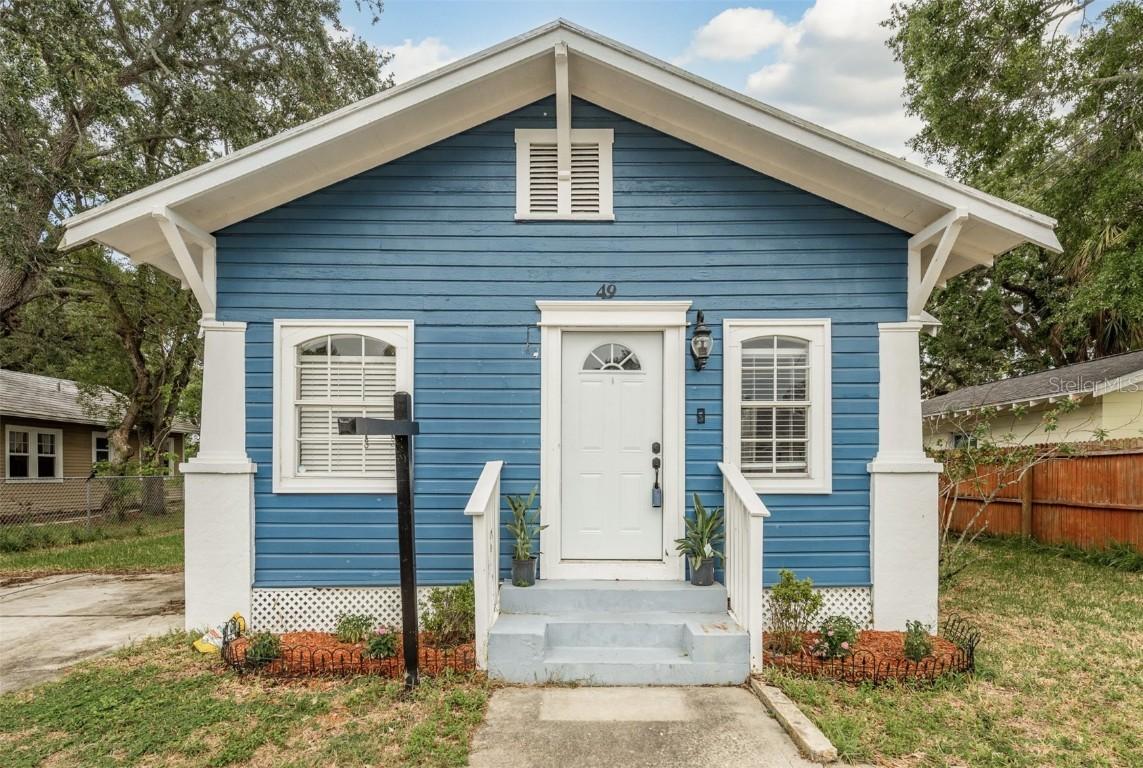 49 W Boyer St., Tarpon Springs, FL 34689