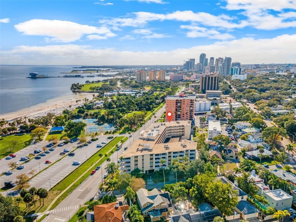 1200 N Shore Dr. #301, St Petersburg, FL 33701