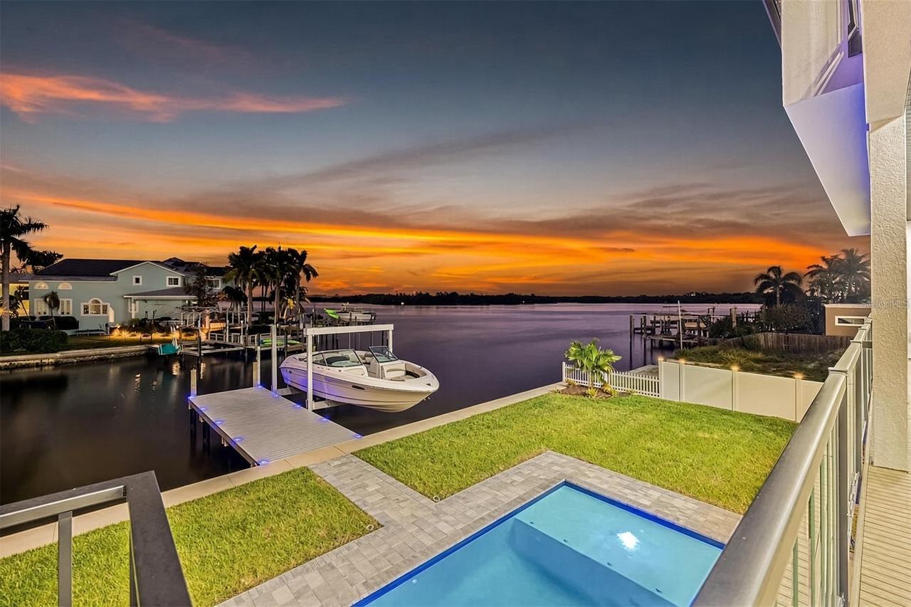 2121 Bayou Grande Blvd., St Petersburg, FL 33703